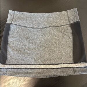 Lululemon Athletica Gray and Black Mini Skirt